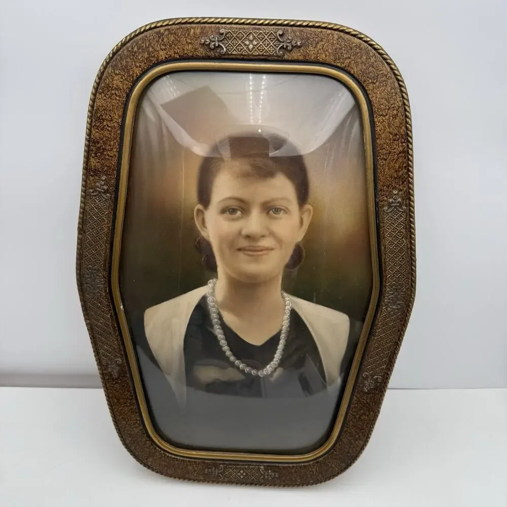 Antique Convex Bubble Glass Wood Frame Master‎ Art Chicago Portrait Young Woman